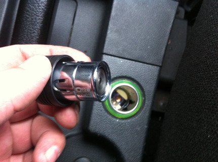 Почему не работает прикуриватель